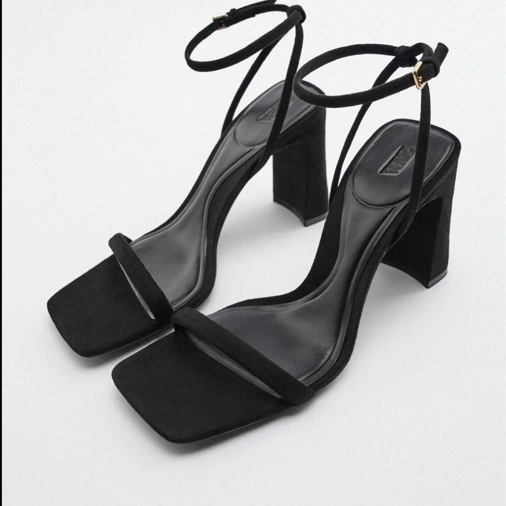 New  - New Zara BLOCK HEEL‎ SANDALS - Picture 5 of 9